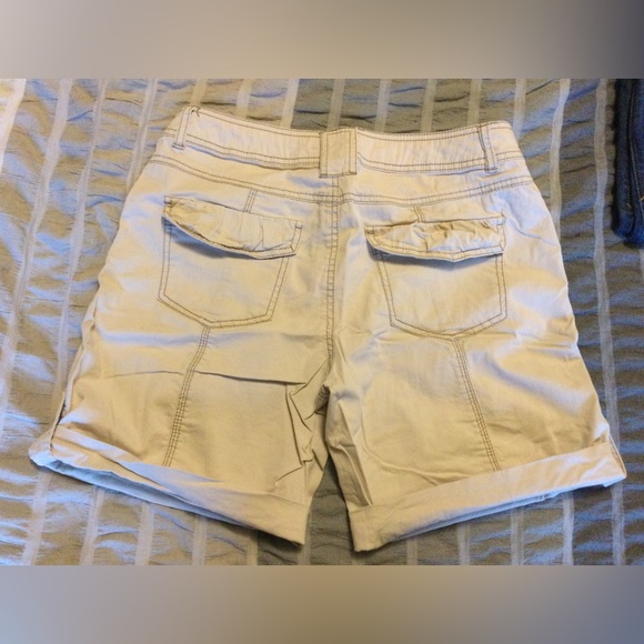 Lot of 3 pair Denver Hayes shorts size 6 - Picture 7 of 10